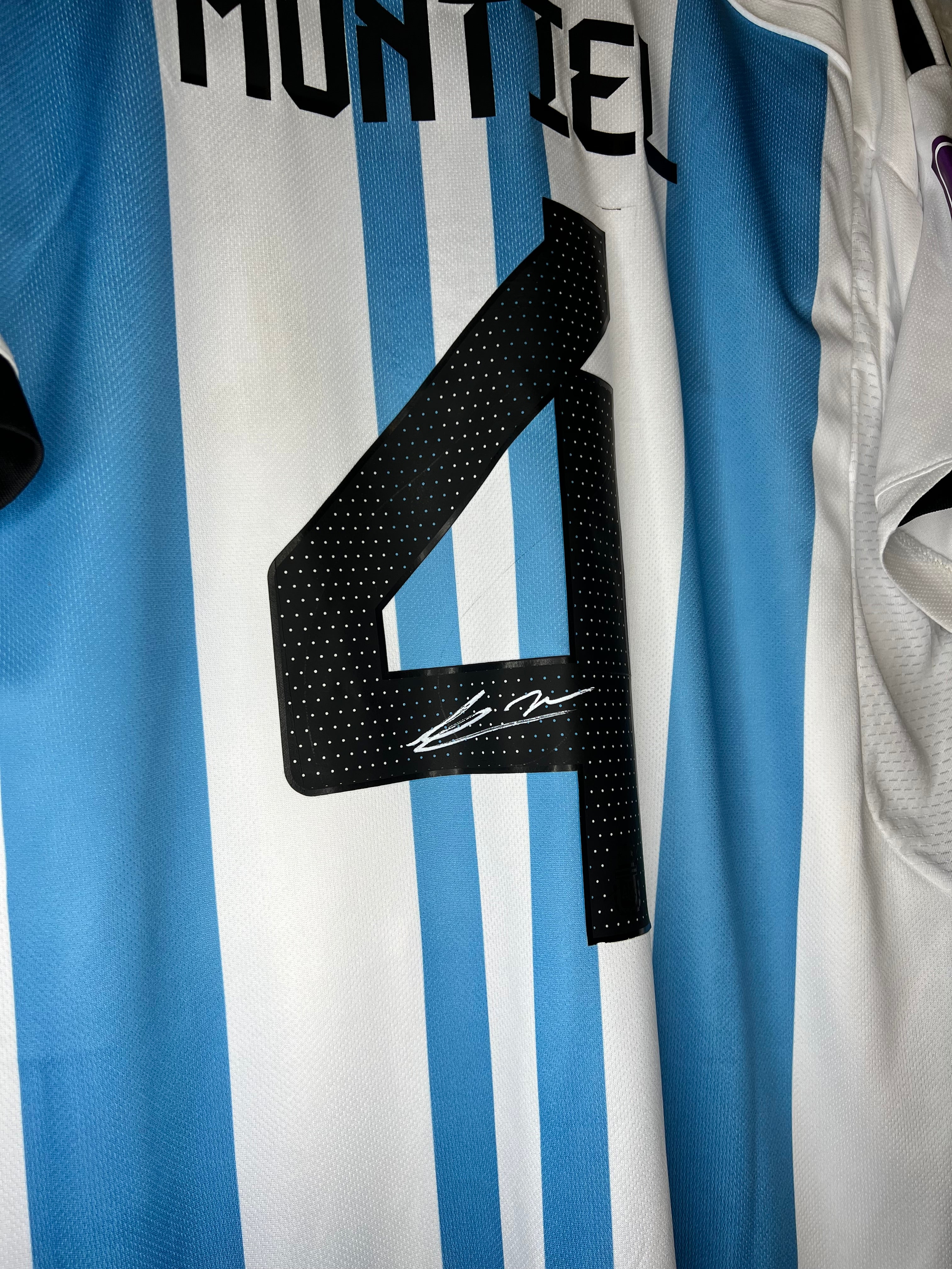 Montiel signed argentina World Cup shirt