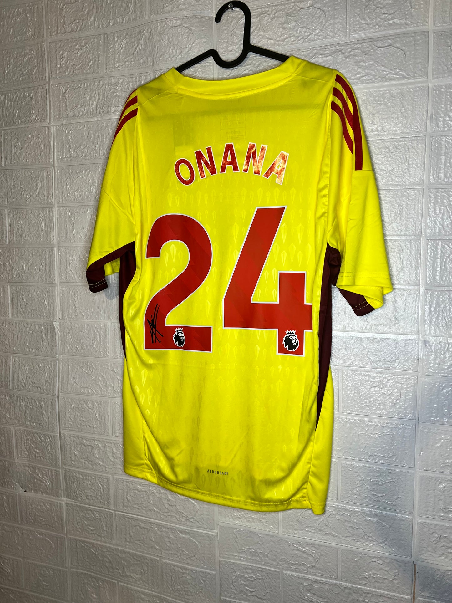 Onana signed Manchester United shirt