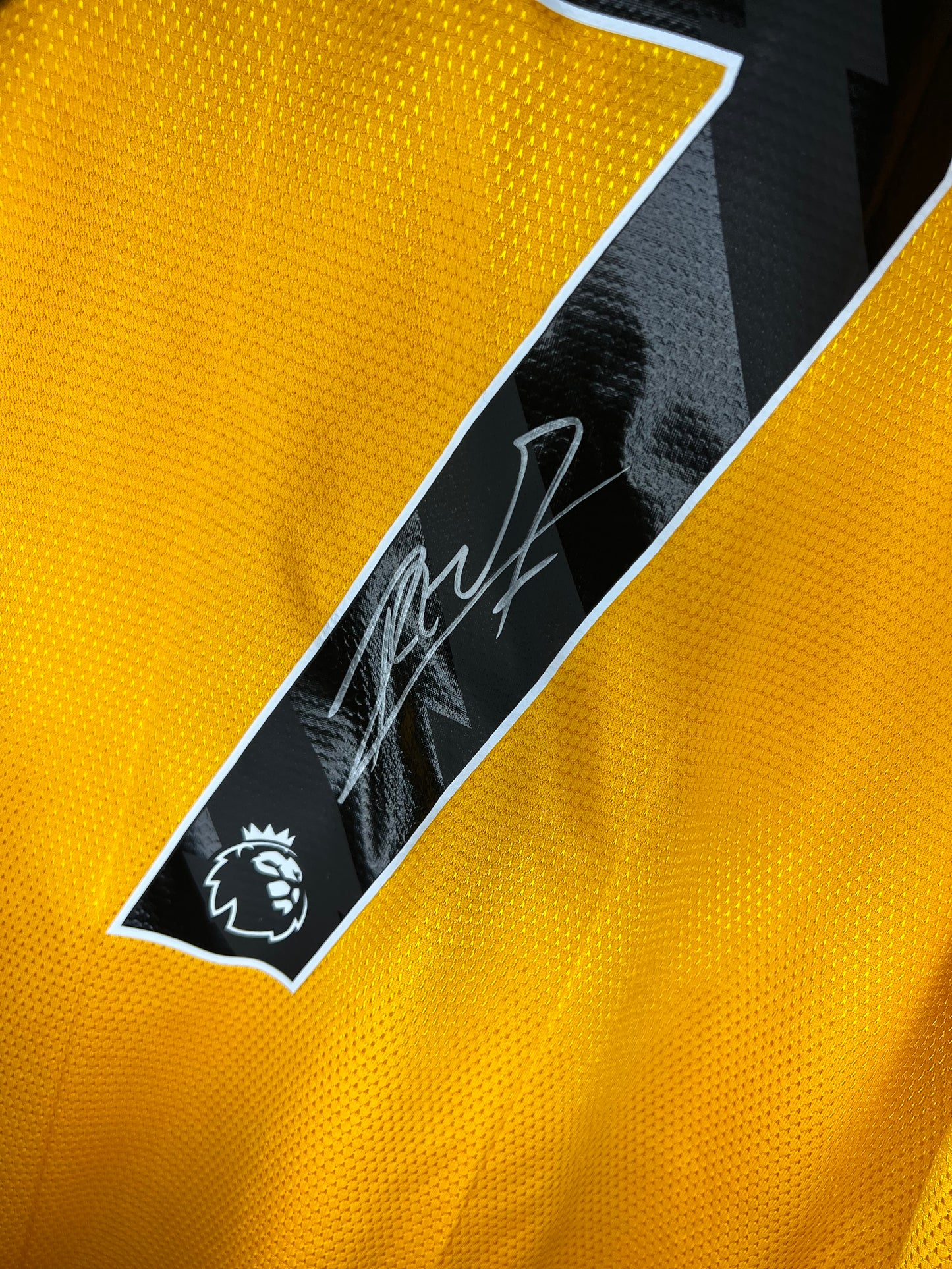 Neto signed Wolves shirt